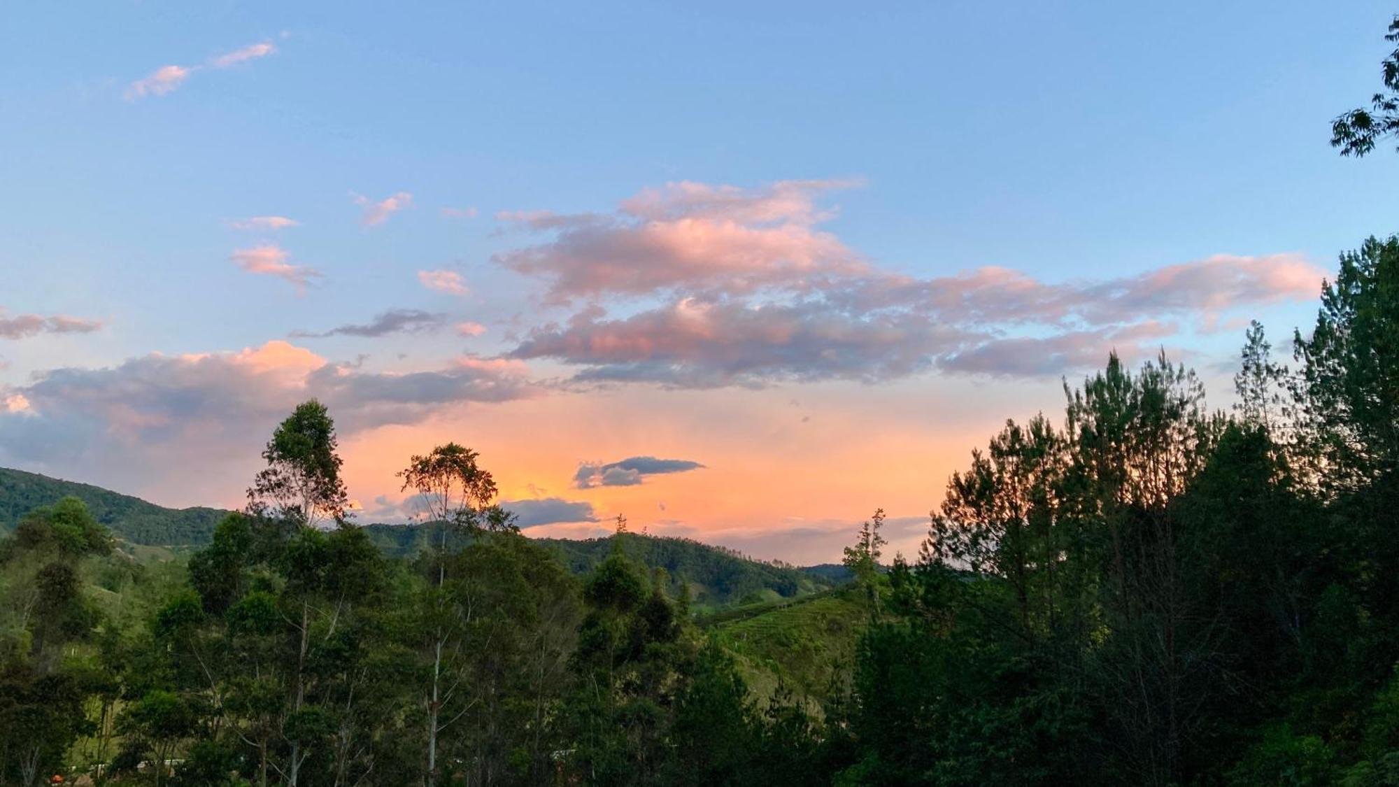 Chalet Entre El Y La Ceja El Retiro (Antioquia)